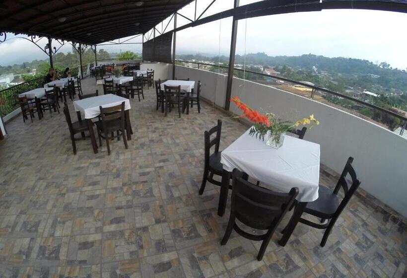 호텔 & Restaurant Fleur De Lis