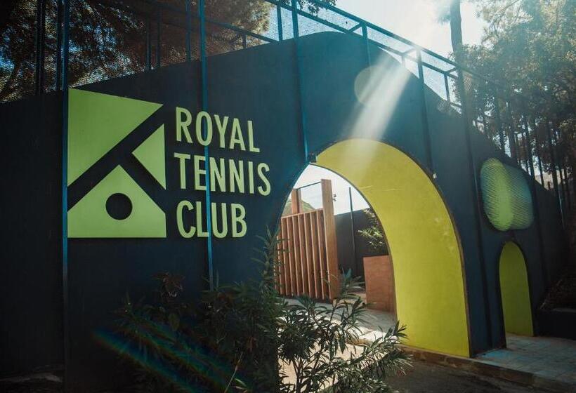 فندق Royal Tennis Club