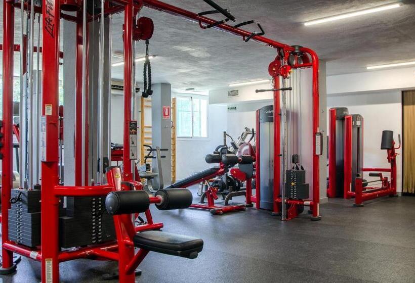 فندق Royal Tennis Club