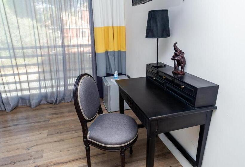 فندق Royal Tennis Club