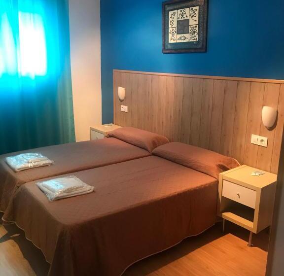 فندق ريفى El Rento Alojamiento Rural