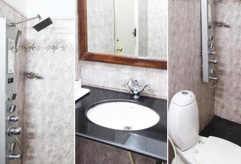 Отель Treebo Trend Royal Inn