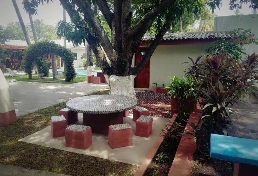 هتل Y Restaurante Rincón Familiar