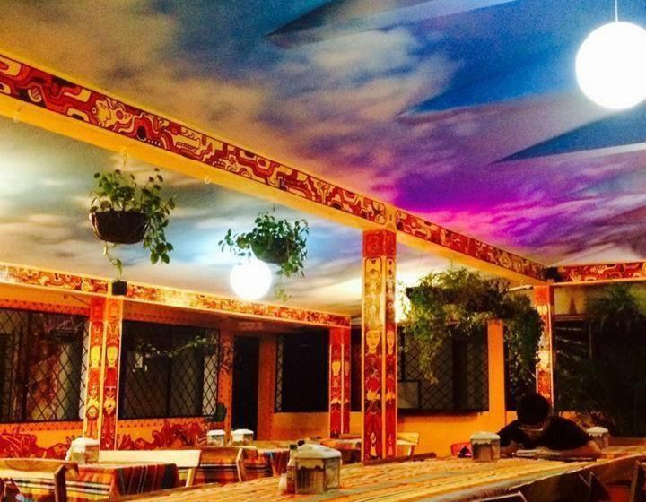 هتل Y Restaurante Rincón Familiar