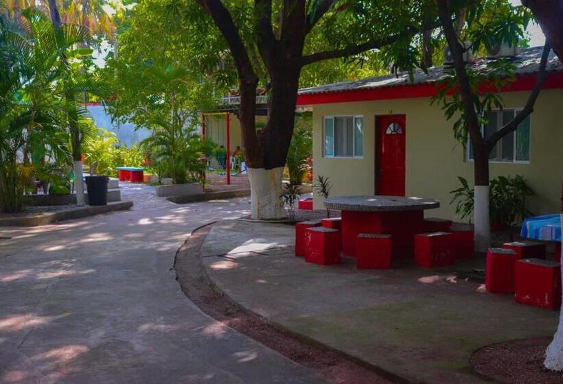 هتل Y Restaurante Rincón Familiar