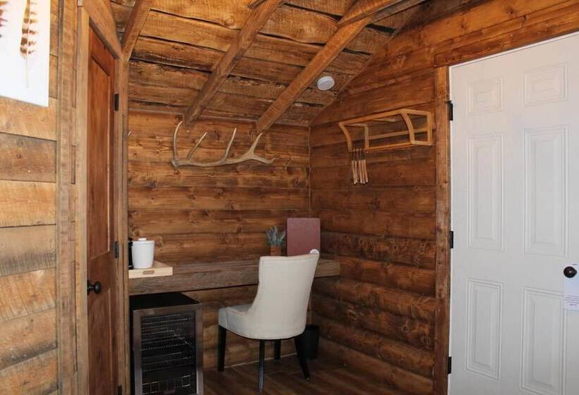 מוטל Elkhorn Cabins And Inn