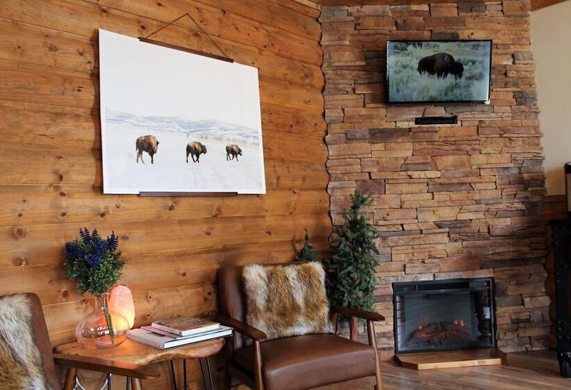 فندق على الطريق Elkhorn Cabins And Inn