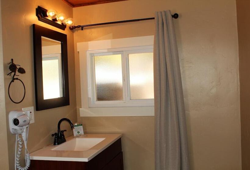 فندق على الطريق Elkhorn Cabins And Inn