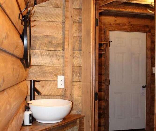 فندق على الطريق Elkhorn Cabins And Inn