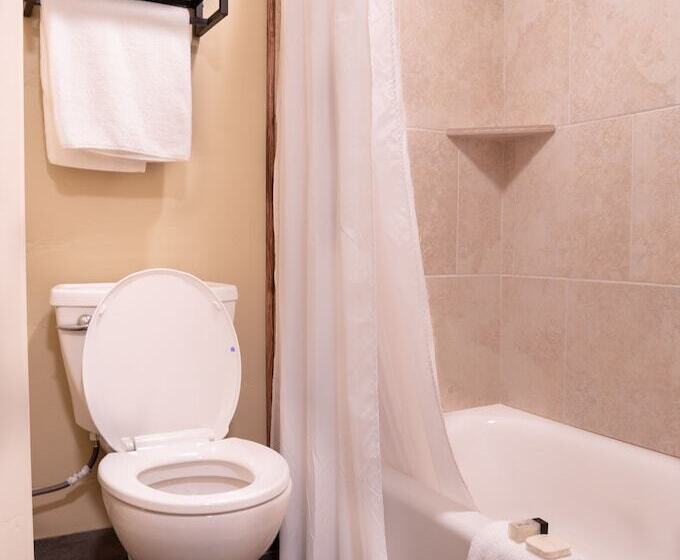 فندق على الطريق Elkhorn Cabins And Inn