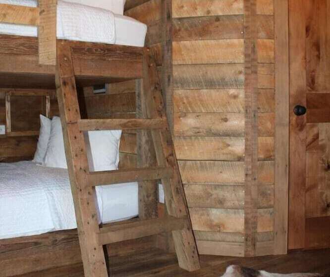 فندق على الطريق Elkhorn Cabins And Inn