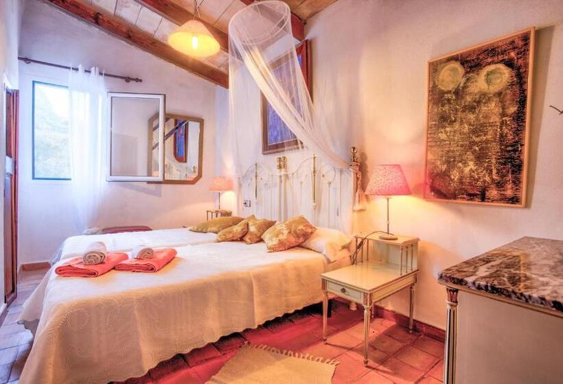 Owl Booking Villa Rafals   Wonder In The Midst Of Nature