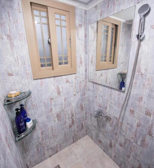 Пансион Bangdigareum B&b