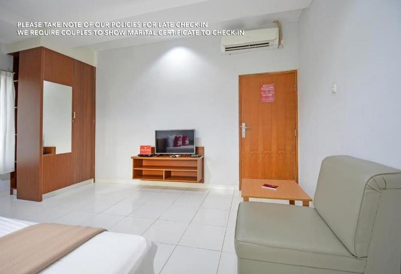 Пансион Zen Rooms Puri Indah Syariah