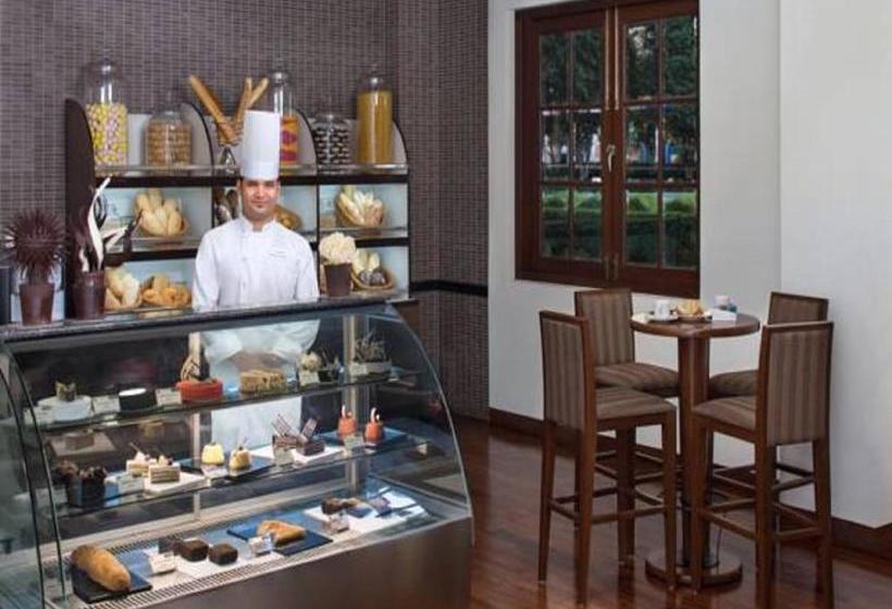 استراحتگاه Dlf City Club 5