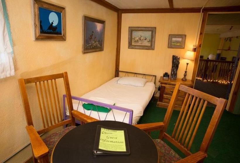 旅馆 Snowmansion Taos Adventure Lodge
