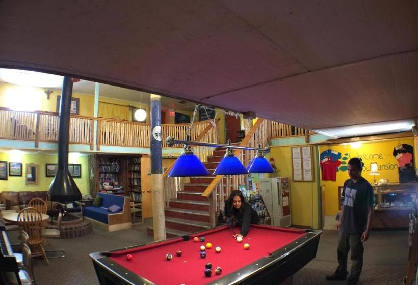 旅馆 Snowmansion Taos Adventure Lodge