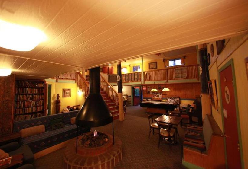 旅馆 Snowmansion Taos Adventure Lodge