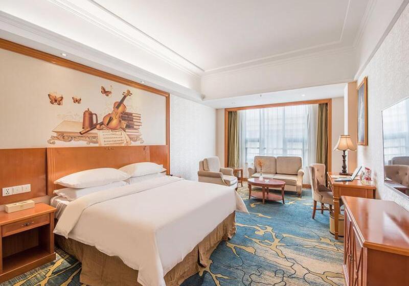 Vienna Hotel Zhengzhou Airport