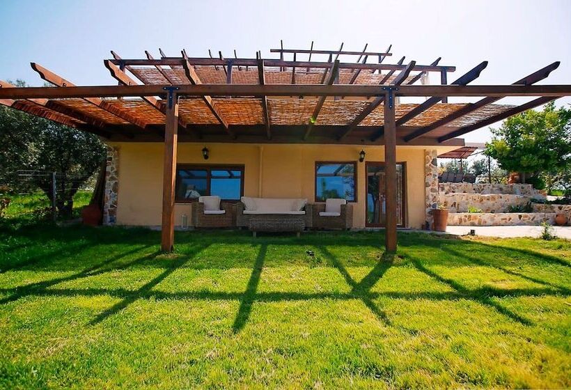 Villa Laskari With Sea View