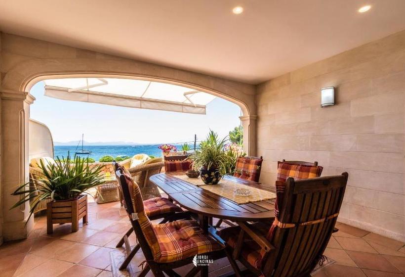 Villa Lighthouse In Alcanada