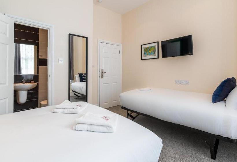 Отель Golden By Saba