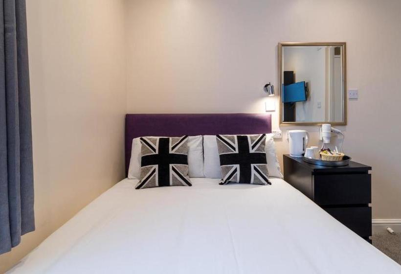 Отель Golden By Saba