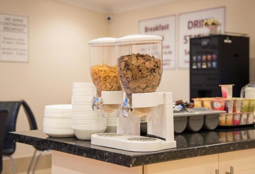 Отель Golden By Saba