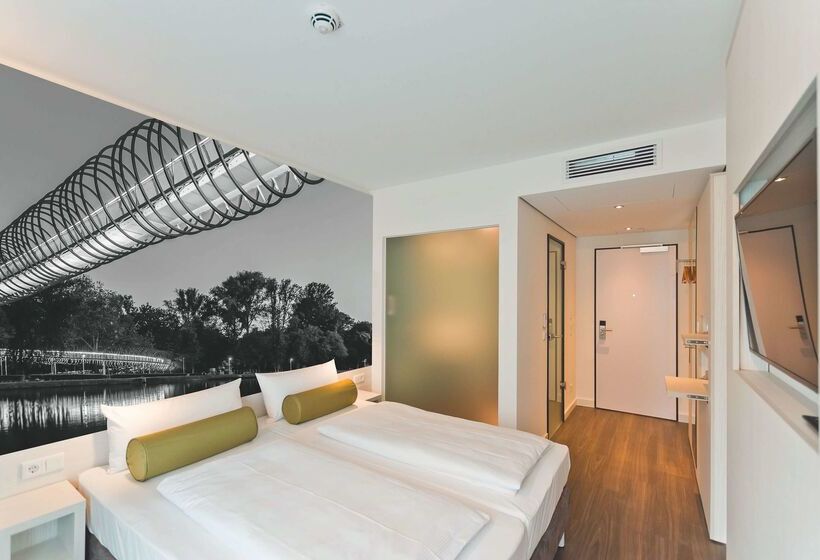 酒店 Super 8 By Wyndham Hamburg Mitte