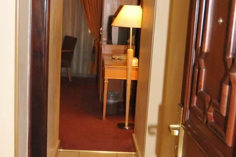 酒店 Qasr Al Ansar Golden Tulip