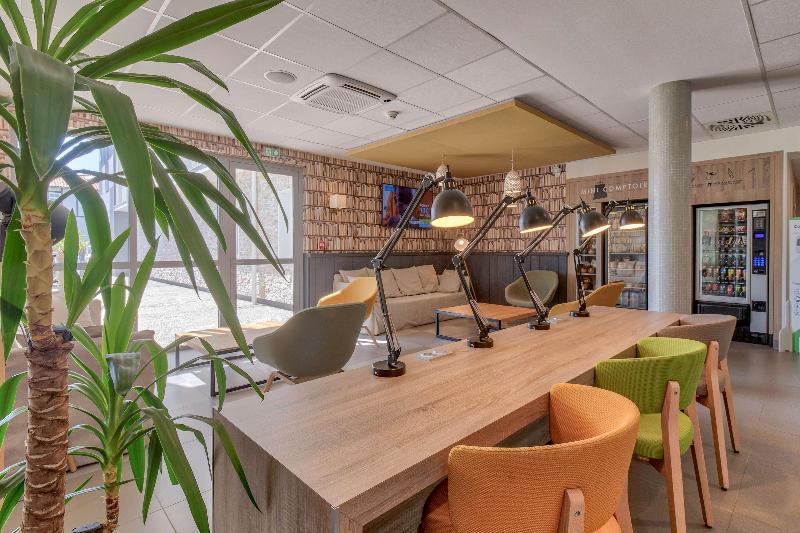 בית מלון כפרי Campanile Saint Jean De Luz