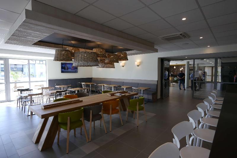 בית מלון כפרי Campanile Saint Jean De Luz