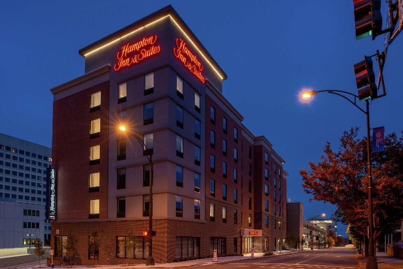 فندق Hampton Inn & Suites Winstonsalem Downtown