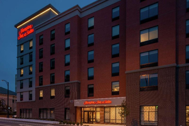 فندق Hampton Inn & Suites Winstonsalem Downtown