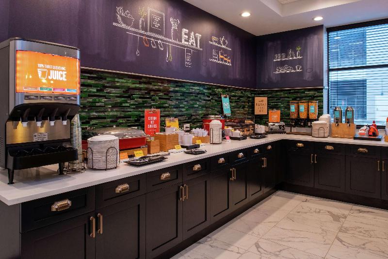 فندق Hampton Inn & Suites Winstonsalem Downtown