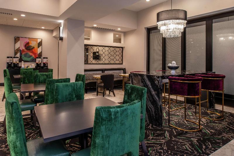 فندق Hampton Inn & Suites Winstonsalem Downtown