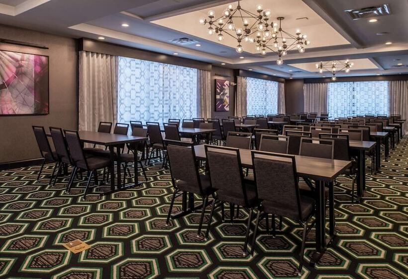 فندق Hampton Inn & Suites Winstonsalem Downtown