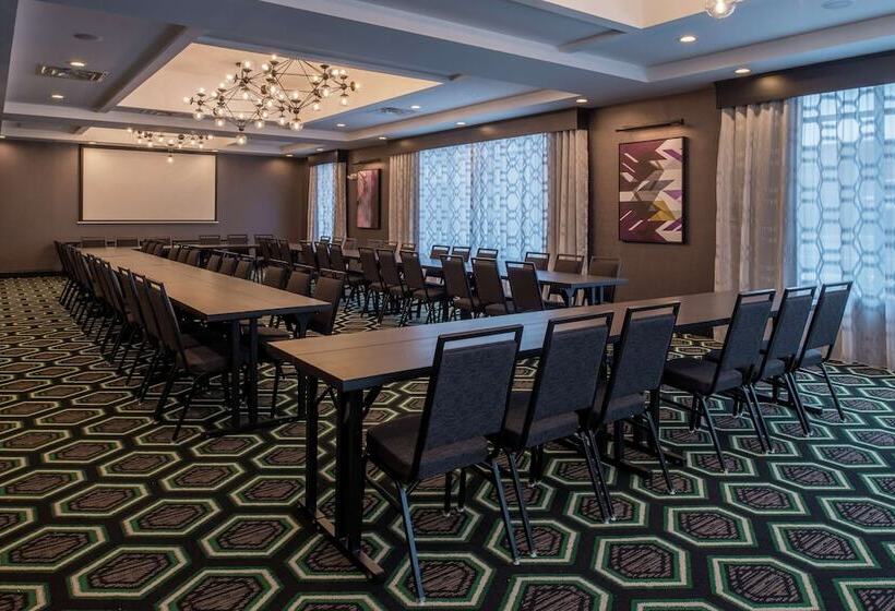 فندق Hampton Inn & Suites Winstonsalem Downtown