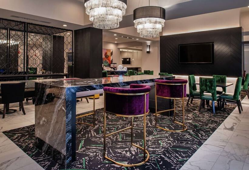 فندق Hampton Inn & Suites Winstonsalem Downtown