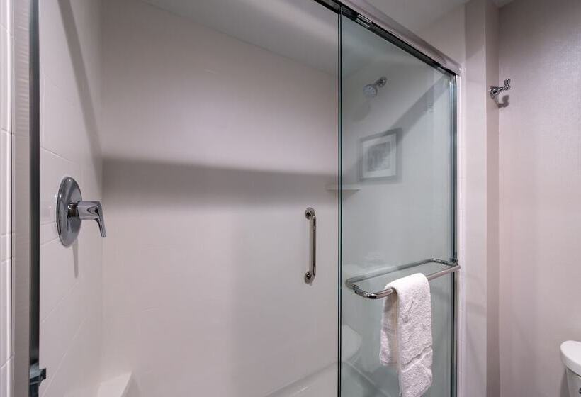 فندق Hampton Inn & Suites Winstonsalem Downtown