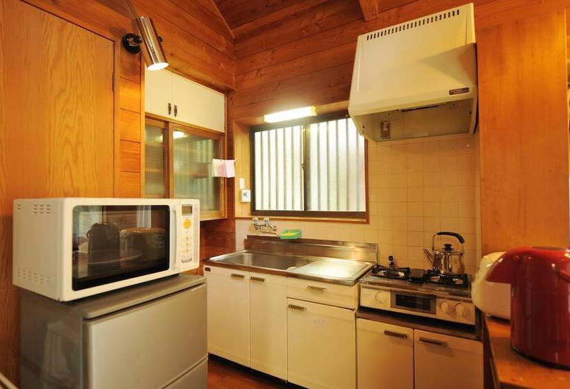 هتل Izumigo Ambient Yatsugatake Cottage