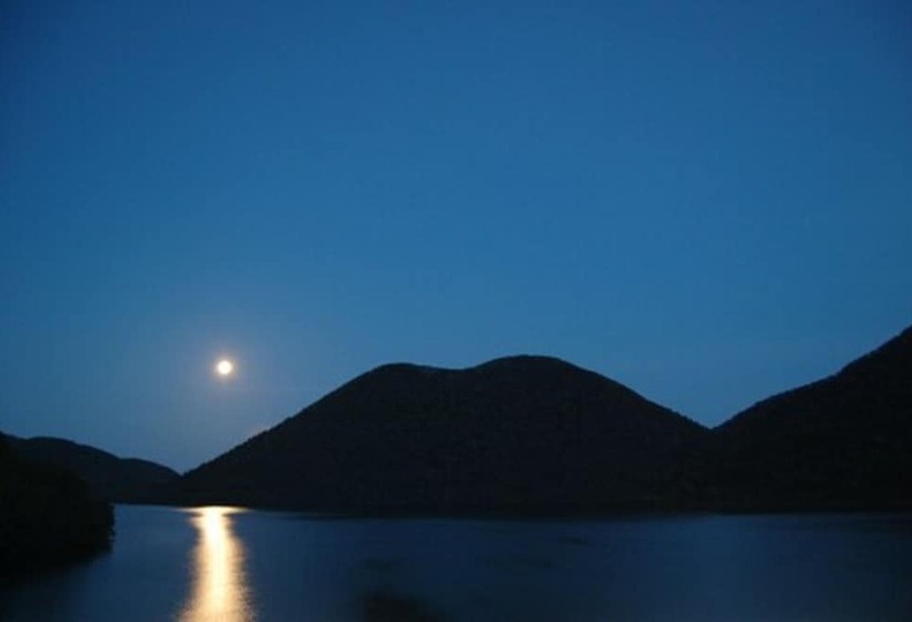 Shikaribetsu Lakeside Onsen Hotel Fusui