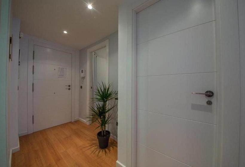 Intersalou Monaco Family Apartments