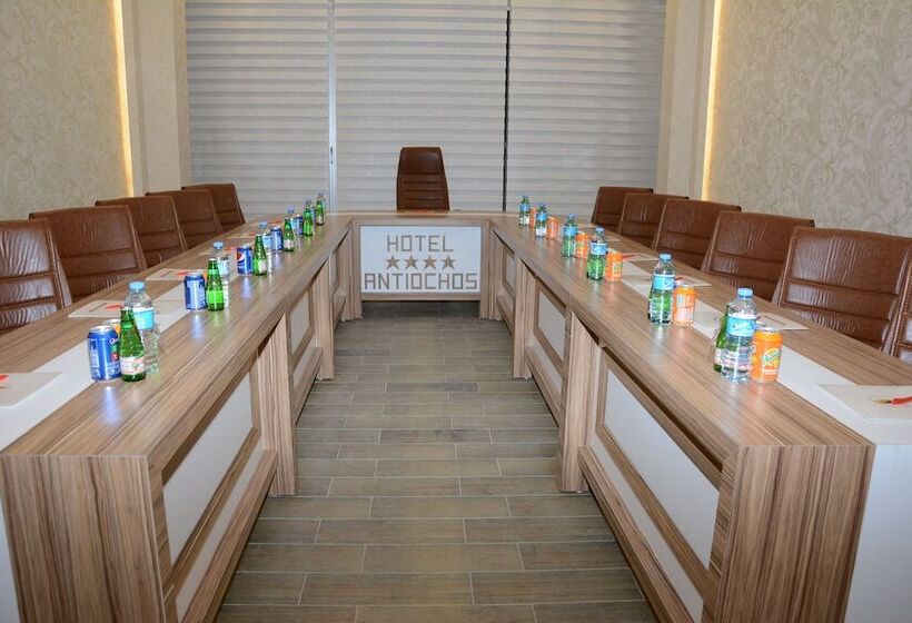 Отель Antiochos