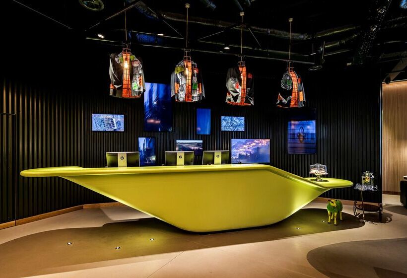 בית מלון כפרי Nhow London