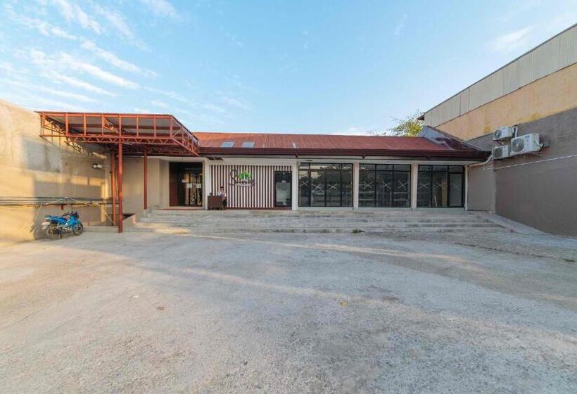 בית מלון כפרי Reddoorz At Traveler S Inn Bajada Davao