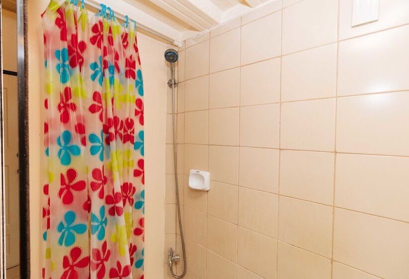 בית מלון כפרי Reddoorz Plus @ Rsg Legarda Manila