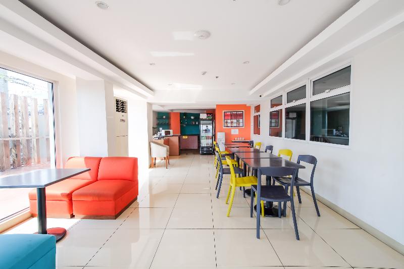 Myspace Hotel At Bgc