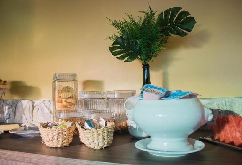 مسافرخانه Aconchego De Búzios