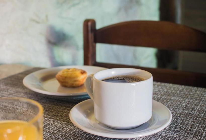 مسافرخانه Aconchego De Búzios